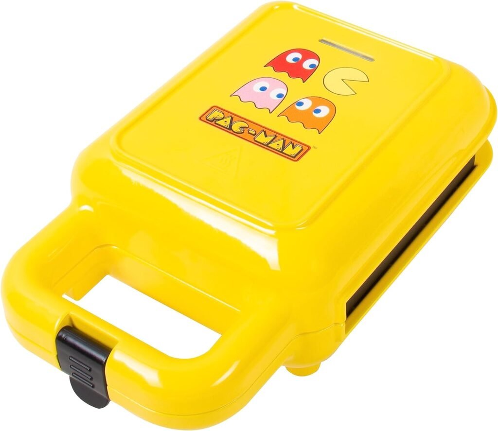 PAC-MAN Waffle Maker. Creates up to Four Delicious Waffles at once, Including PAC-MAN and three Ghosts Shapes. Mains Powered. Officially Licensed PAC-MAN Merchandise from Fizz Creations.