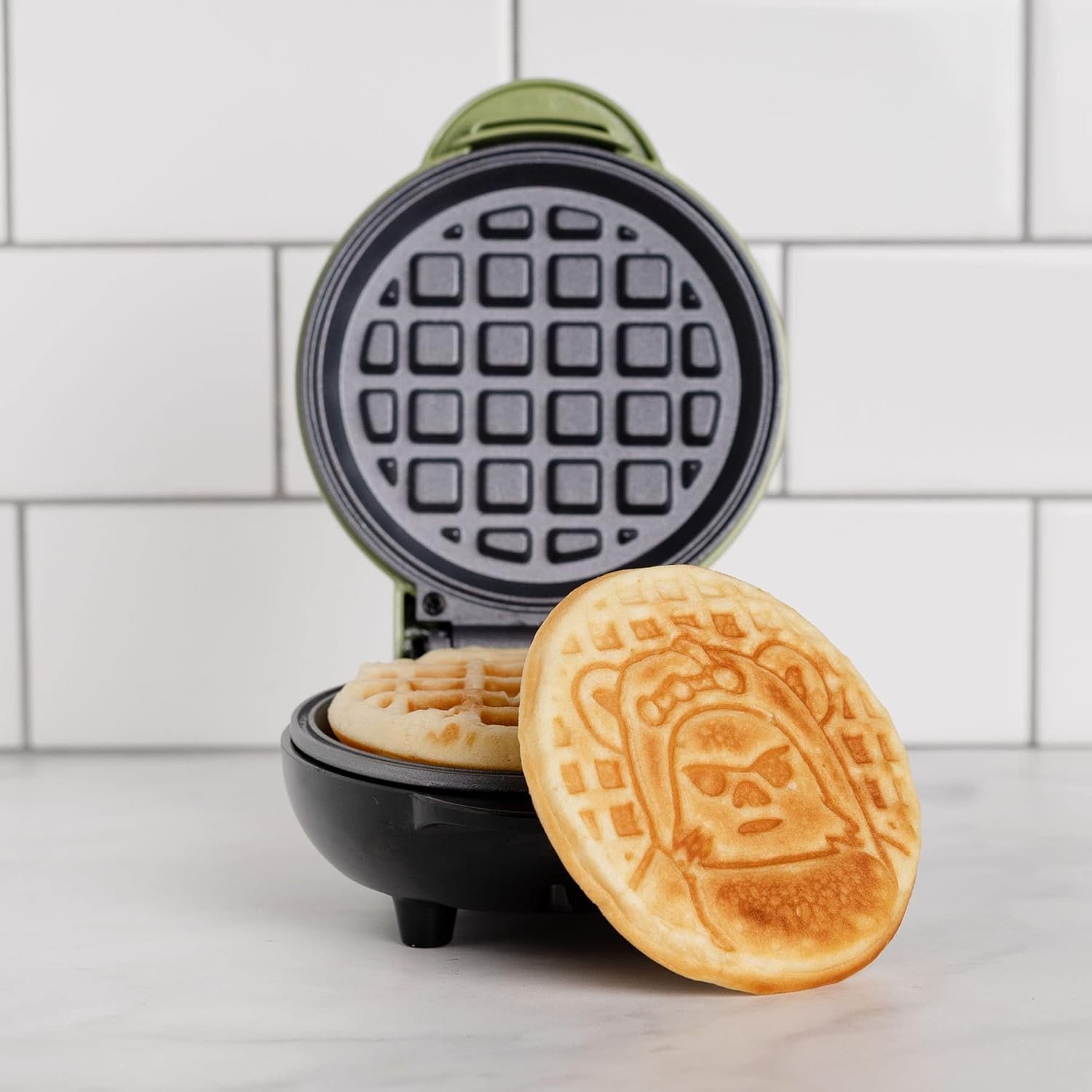 Uncanny Brands Star Wars Mini Ewok Waffle Maker Review