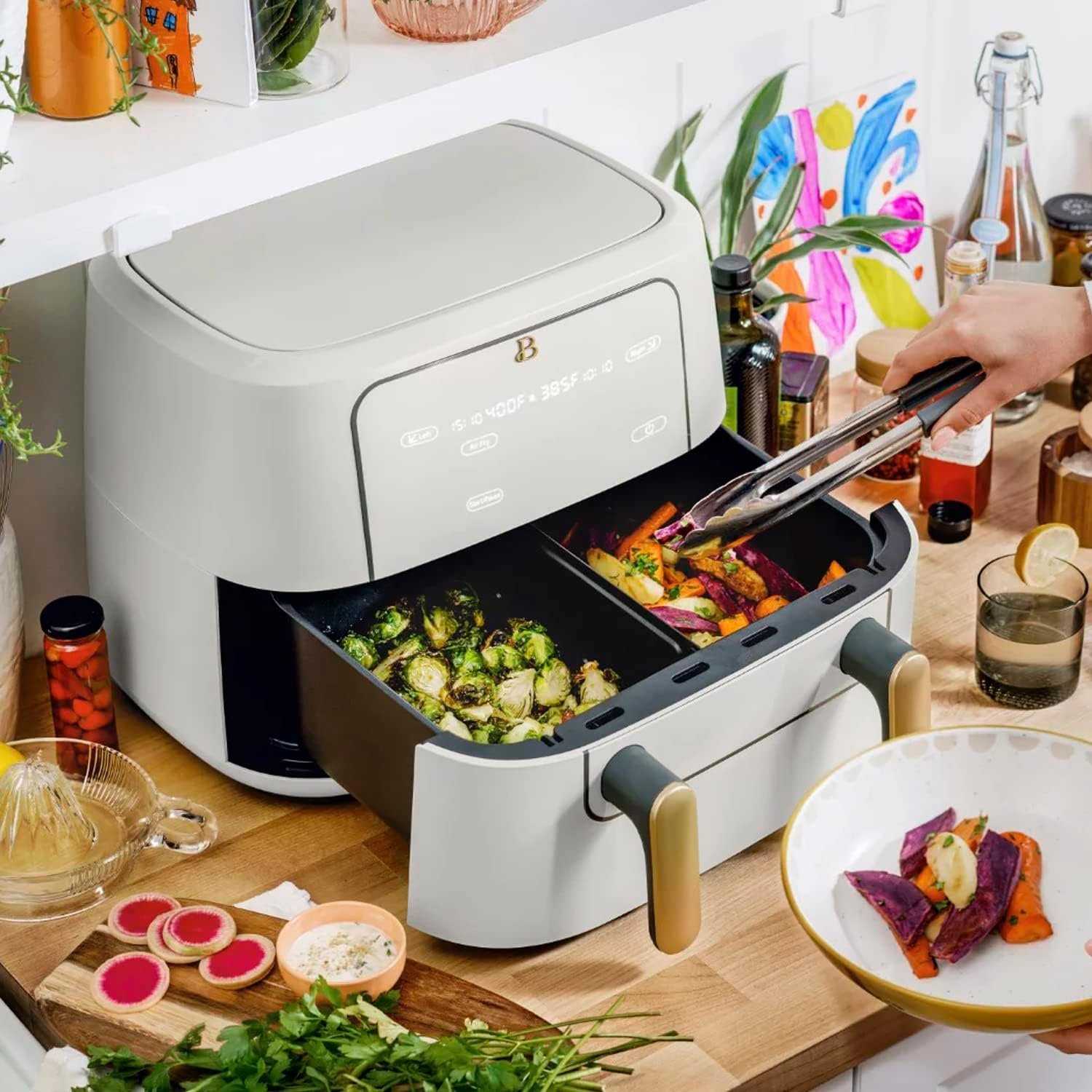 Beautiful 9QT TriZone Air Fryer, by Drew Barrymore (White Icing)